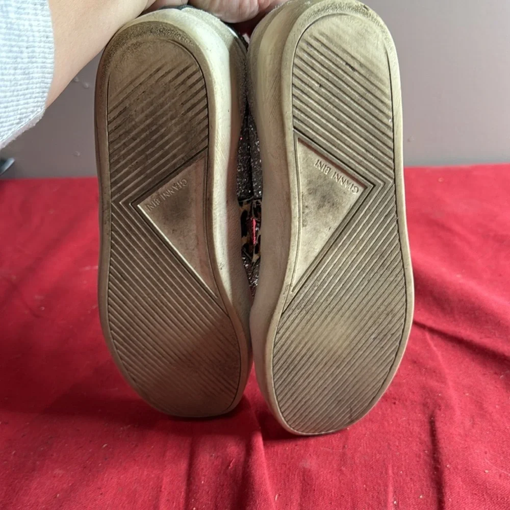 Gianni Bini stylish sneakers